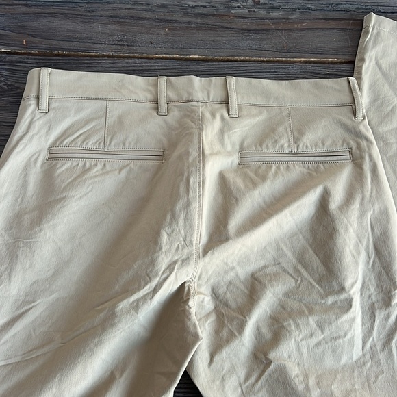 J.CREW   SIZE W 32 L 34  COLOR  CREM - Picture 7 of 10